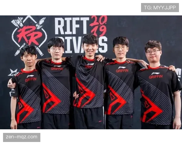 首尔FC近期比赛状态回暖，阵容磨合初见成效，联赛积分逐步攀升